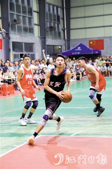 禮樂LBA上，球員們展現(xiàn)風(fēng)采。