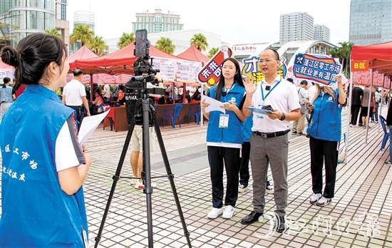 本次招聘會(huì)同步設(shè)立了直播云聘會(huì)專區(qū)，通過線上直播介紹參會(huì)企業(yè)及招聘需求。