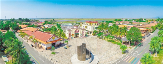 有“小小聯(lián)合國”之稱的海宴鎮(zhèn)五豐村是全國鄉(xiāng)村旅游重點村、國家3A級旅游景區(qū)。