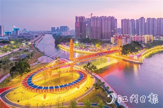 蝶變后的下沙公園，讓周圍的住戶們享受到家門口的“小確幸”，吸引了許多健身愛好者。