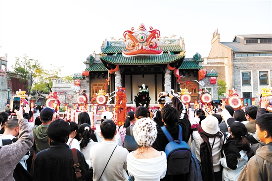 黃茅?？绾Ｍǖ篱_通后，赤坎華僑古鎮(zhèn)人氣更旺了。