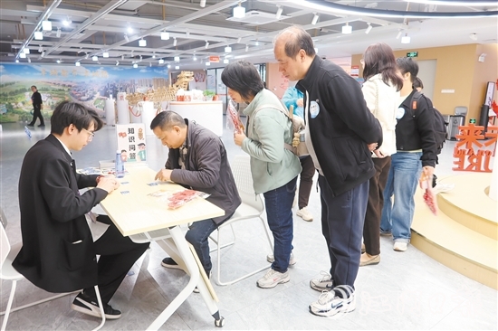 活動(dòng)中，各位人才參與互動(dòng)小游戲。