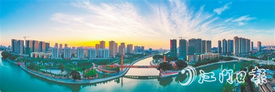 江海街道正全力構(gòu)建“總部商貿(mào)、城市中心”經(jīng)濟(jì)發(fā)展格局。圖為下沙公園。付師華