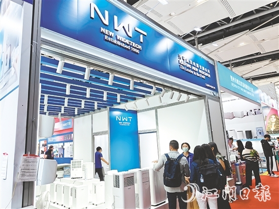 據(jù)不完全統(tǒng)計(jì)，第137屆廣交會上，開平參展企業(yè)將展示產(chǎn)品超3700件，其中新品800多件。