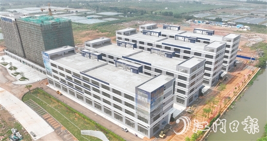 位于三江鎮(zhèn)中心的銀洲灣電子信息產(chǎn)業(yè)園（在建）重點(diǎn)打造新一代電子信息產(chǎn)業(yè)發(fā)展平臺。