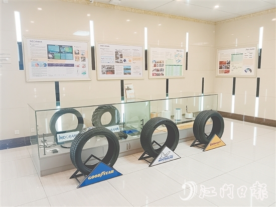 銀都拉瑪現(xiàn)為中國最大、世界規(guī)模第二的輪胎用聚酯浸膠簾子布制造商。