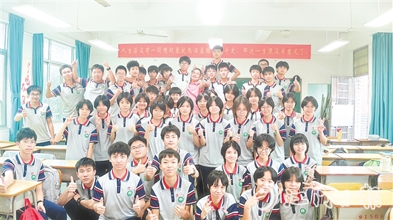 為期三天的中考圓滿落幕，臺山1.7萬余名初二、初三學(xué)子順利完成人生重要一考。