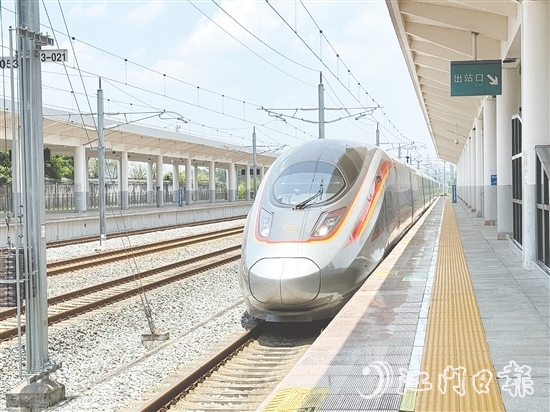 7月1日起，從香港西九龍站坐高鐵可直達(dá)恩平站。