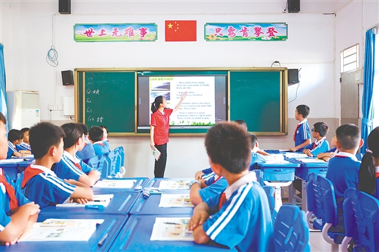 怡霖學(xué)校教學(xué)成績突出，辦學(xué)特色鮮明。