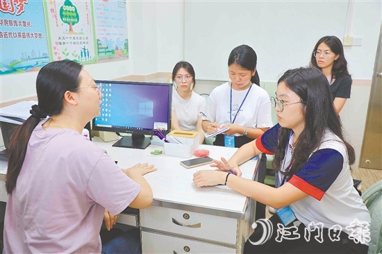 五邑大學(xué)社會(huì)實(shí)踐團(tuán)隊(duì) 五邑大學(xué)社會(huì)實(shí)踐團(tuán)隊(duì)