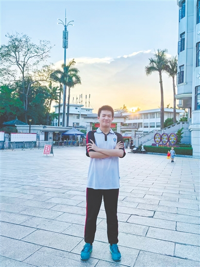 國防科技大學何宇曦