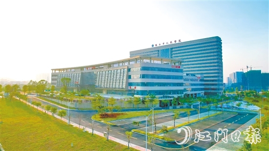鶴山市人民醫(yī)院新院區(qū)已投入使用。