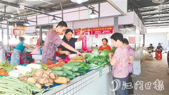 干凈有序的疏導(dǎo)點(diǎn)，得到市民的普遍認(rèn)可。