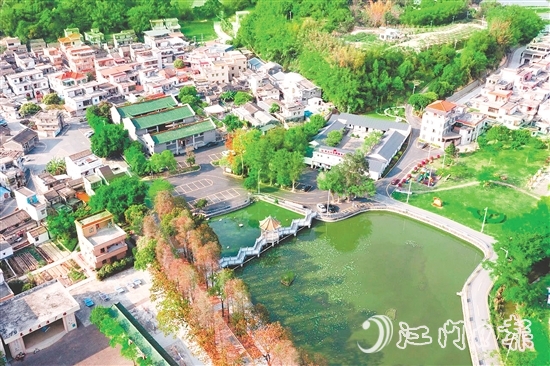 中鐵廣州局支持來蘇村建成八斗橋、游客驛站等基礎(chǔ)設(shè)施。圖為來蘇村新貌。