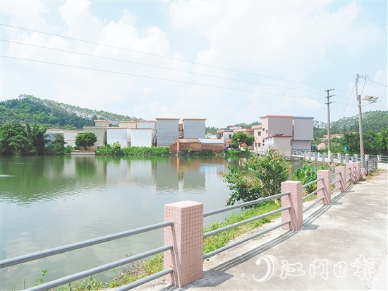 工程圍繞人居環(huán)境提升全面開展綜合治理，針對重點(diǎn)區(qū)域開展“拉網(wǎng)式”清理，做到不留任何衛(wèi)生死角。