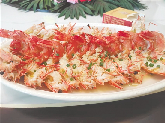 開漁后，食客可盡情品嘗新鮮美味海鮮。