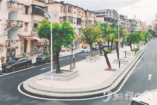 自2021年起，臺城街道穩(wěn)步推進(jìn)27個老舊小區(qū)升級改造。圖為改造后的平湖路小區(qū)。