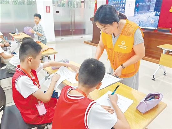 繽紛暑假成長課程受到孩子們的歡迎。