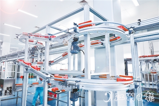 無(wú)限極生產(chǎn)車間。