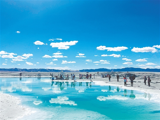 “甘青游”所到的景點(diǎn)景色優(yōu)美。