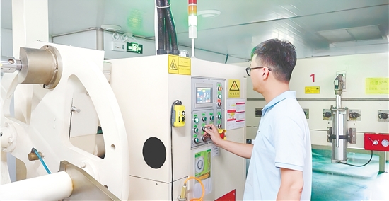 企業(yè)在實(shí)驗(yàn)大樓配備先進(jìn)的檢測(cè)設(shè)備，建立專業(yè)的品控及研發(fā)團(tuán)隊(duì)，保證產(chǎn)品質(zhì)量穩(wěn)定。