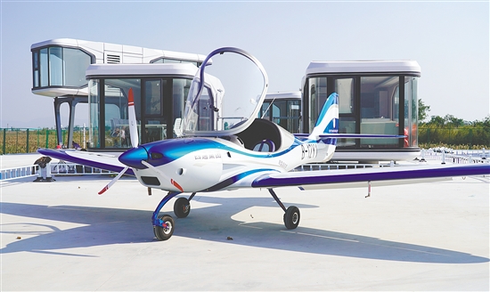 銀湖灣飛行營(yíng)地可提供低空觀光、飛行體驗(yàn)、應(yīng)急響應(yīng)等多場(chǎng)景服務(wù)。