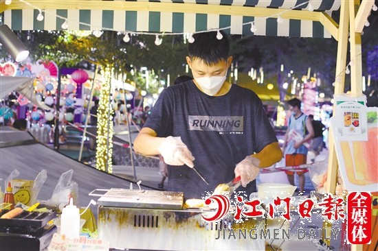 市集成了年輕人創(chuàng)業(yè)的平臺(tái)。