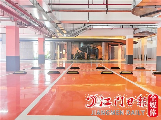 海悅東晟的“愛馬仕橙”地下車庫。