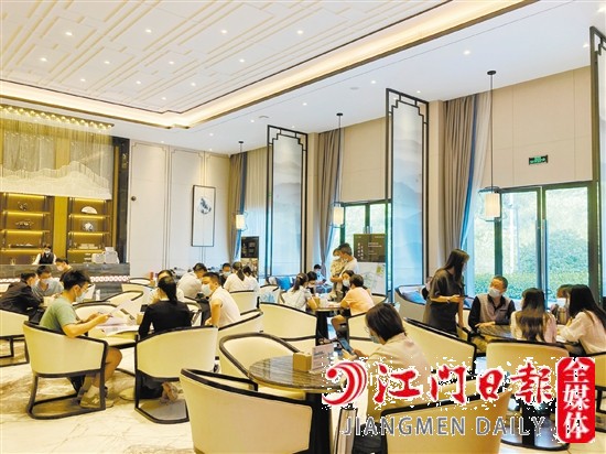 11月一手住宅成交價(jià)格平穩(wěn)。