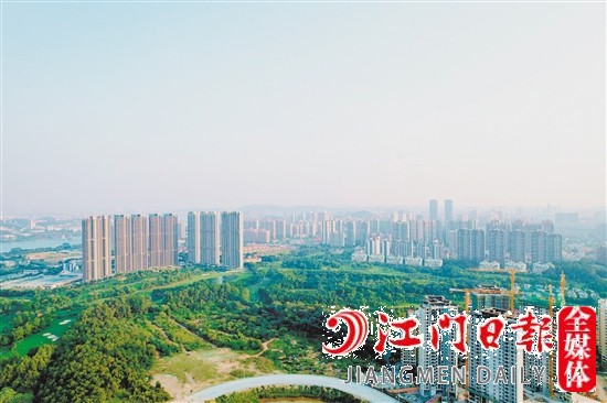 江發(fā)置業(yè)望高爾夫項(xiàng)目實(shí)景圖。