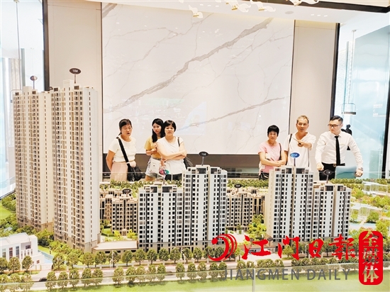 7月全市一手住宅成交2216套，環(huán)比、同比均有下跌。