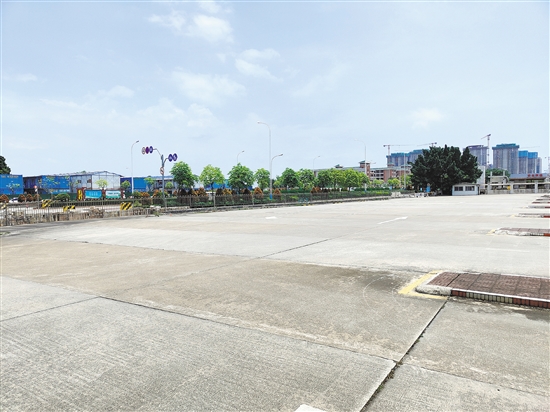 去年溢價(jià)最高的新會(huì)汽車(chē)總站“三舊”改造地塊由本土房企競(jìng)得。