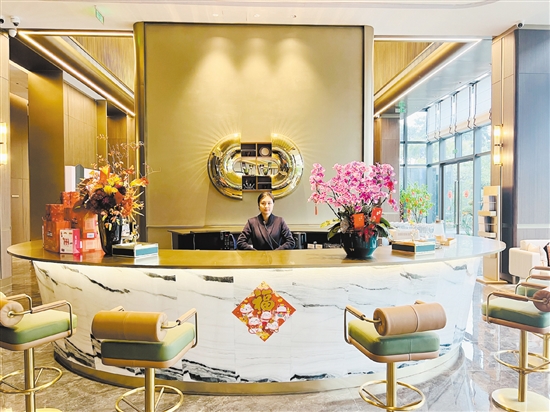 樓盤營銷中心裝飾煥然一新。