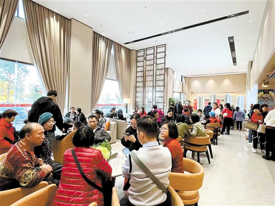 春節(jié)期間樓盤人氣旺。