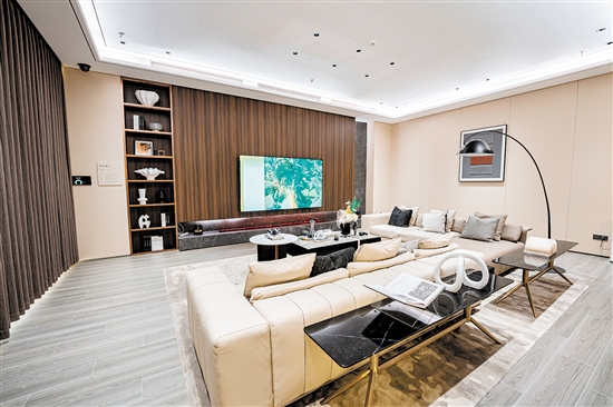 隨著技術(shù)的進步與人們生活方式的轉(zhuǎn)變，智能家居正逐步成為現(xiàn)代家庭生活的標配。