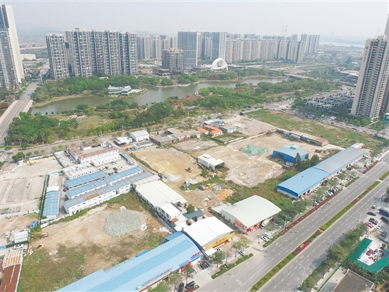 地塊北面直望一線園山湖景觀。