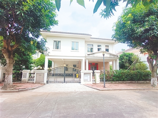 獨(dú)棟別墅自身擁有明顯優(yōu)勢，因此溢價率高。