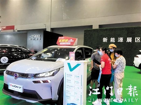業(yè)內(nèi)人士建議，想買車的消費者盡早下訂。
