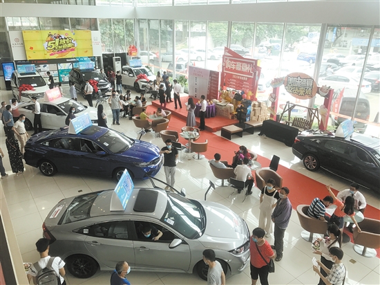 消費(fèi)者可給心儀的汽車經(jīng)銷商投票。