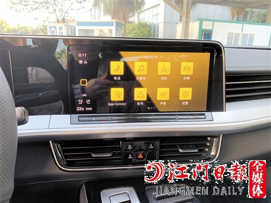 12英寸全液晶觸控大屏功能強(qiáng)大。