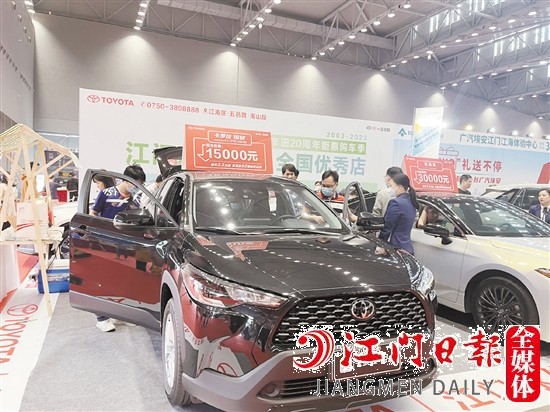 今年春季車展期間，許多汽車經(jīng)銷商推出大幅優(yōu)惠。